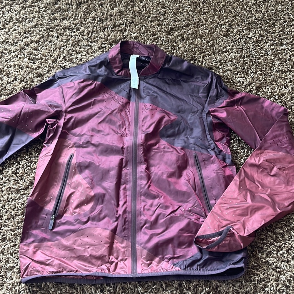 LULU Lemon Windbreaker